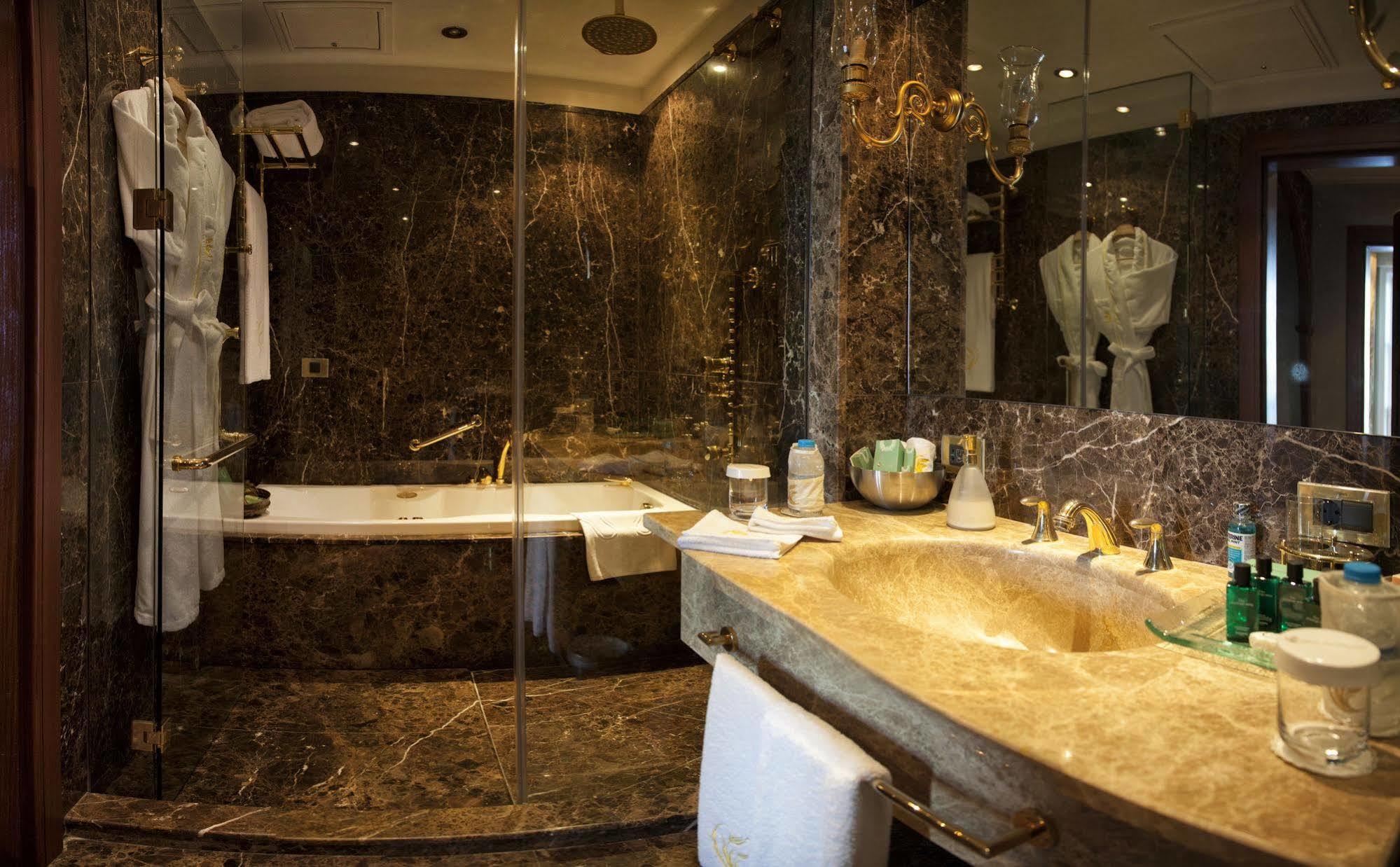 Hotel Les Ottomans Bosphorus - Special Category Истанбул Екстериор снимка